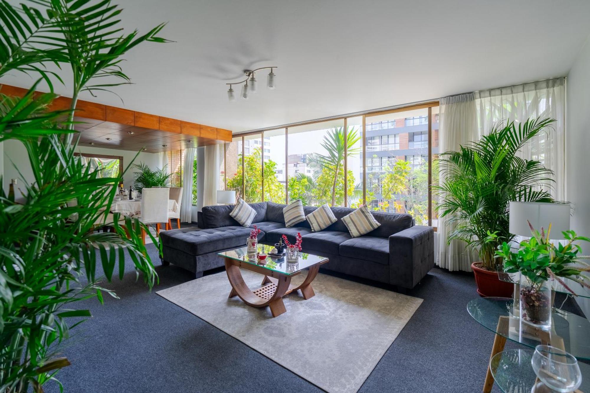 Departamento En San Isidro, * Lima