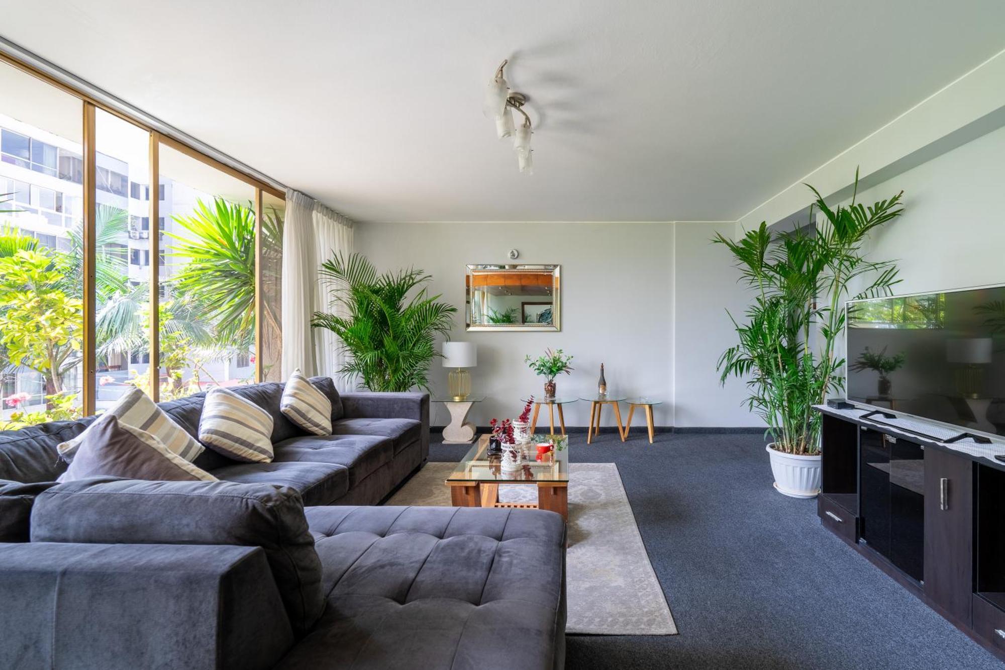 Departamento En San Isidro, * Lima