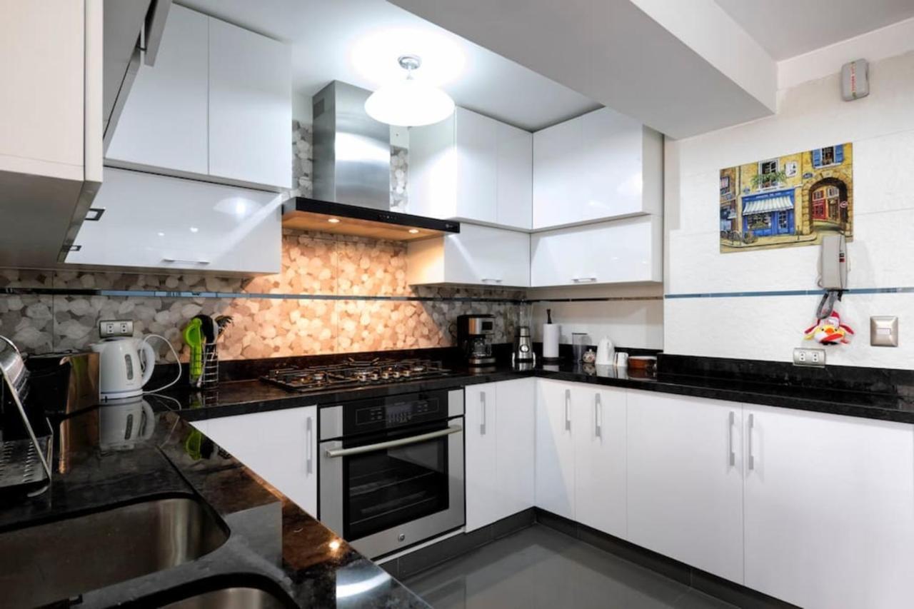 Apartamento Departamento En San Isidro, Lima